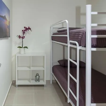 1001 Mileni I - Apivend Immo Roses